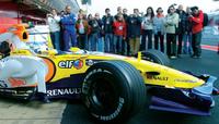 Monopost Renault bol v testoch pomalší, než vedenie tímu aj jazdci očakávali.